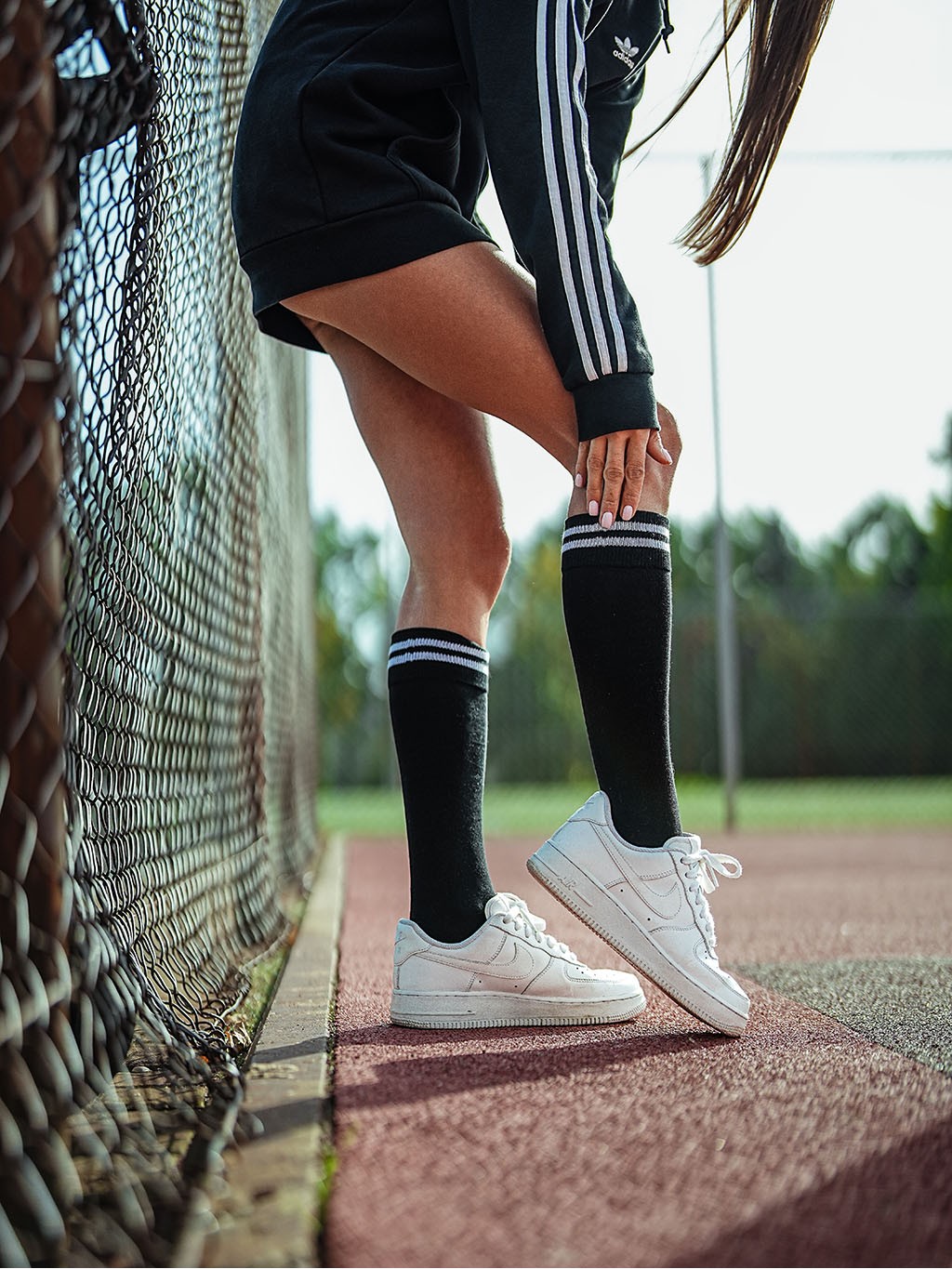 1 Paar moderne Lycille Kniestrümpfe 37/41 aus Baumwolle in schwarz mit weißen Streifen im Bündchen