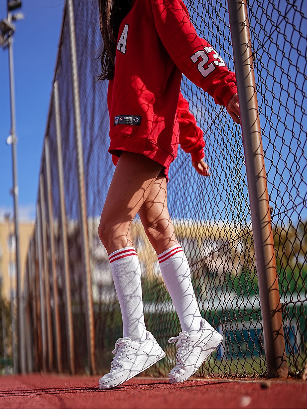 1 Paar moderne Lycille Kniestrümpfe 37/41 aus Baumwolle in weiß mit roten Streifen im Bündchen