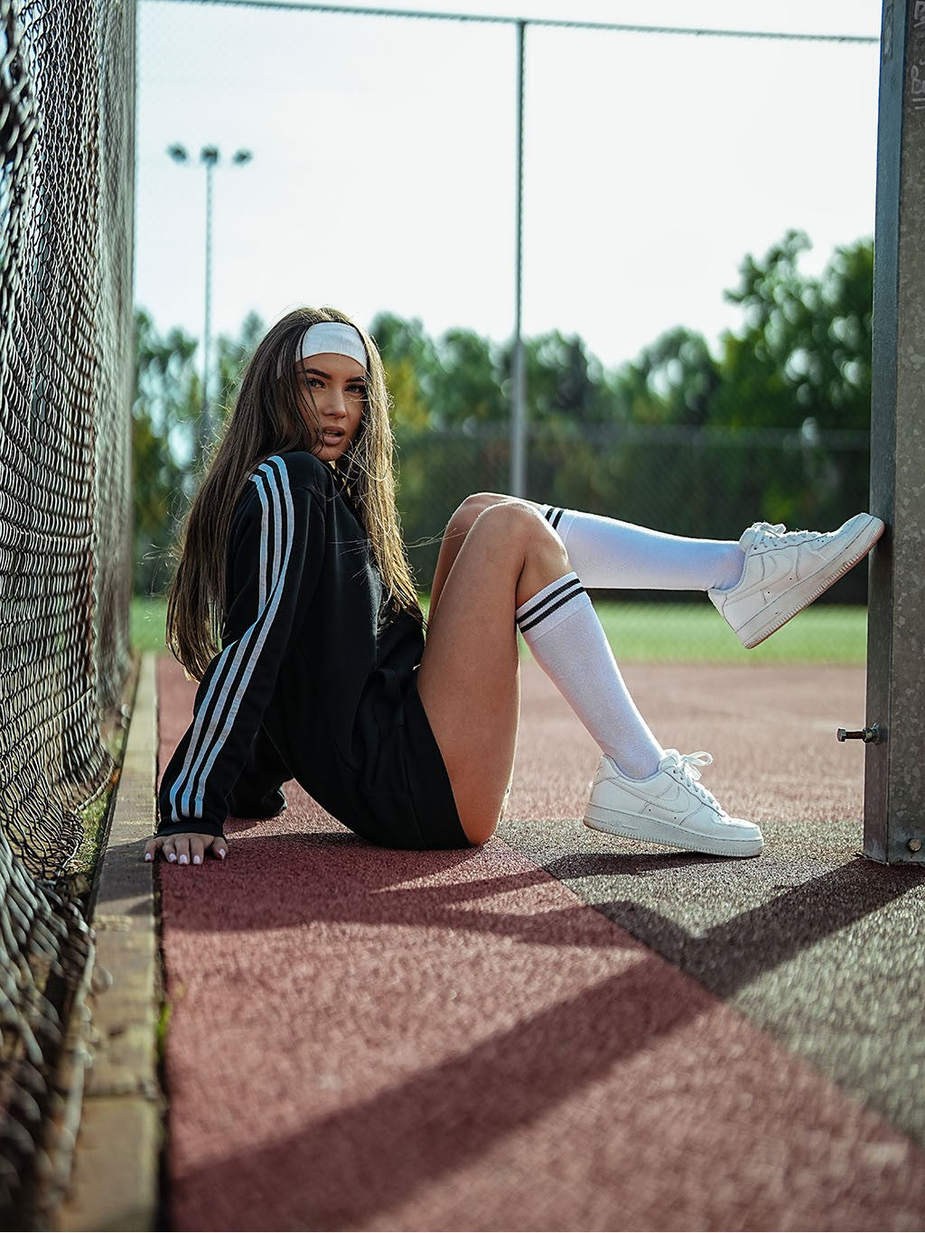 1 Paar moderne Lycille Kniestrümpfe 37/41 aus Baumwolle in weiß mit schwarzen Streifen im Bündchen