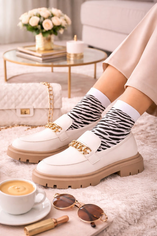 Zebra Socken Damen 60 DEN Mikrofaser mit modernen Loafern im trendigen Casual Look